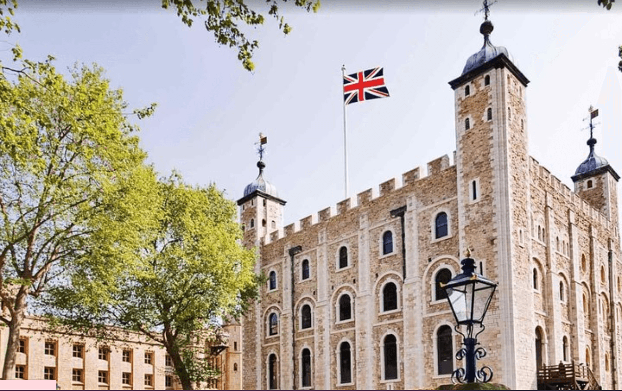 The Tower of London & See 30+ London Top Sights - Image 1